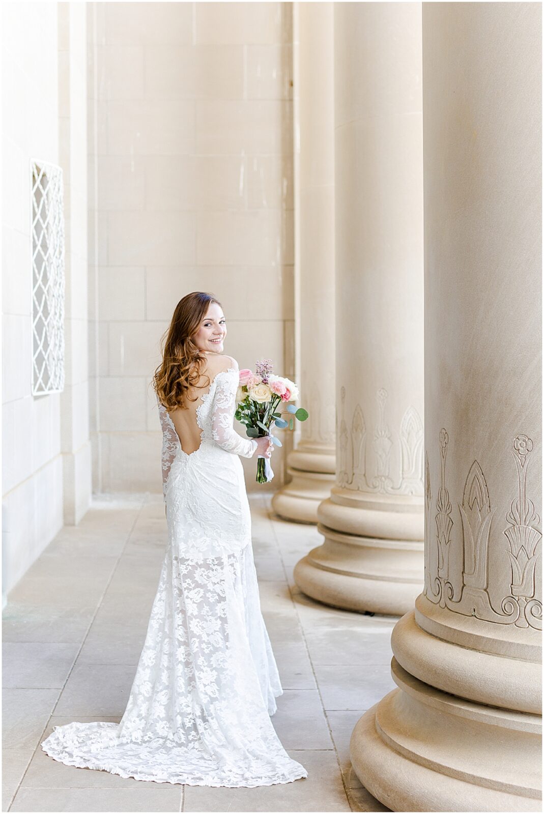 gorgeous bride with lace dress in kansas city 