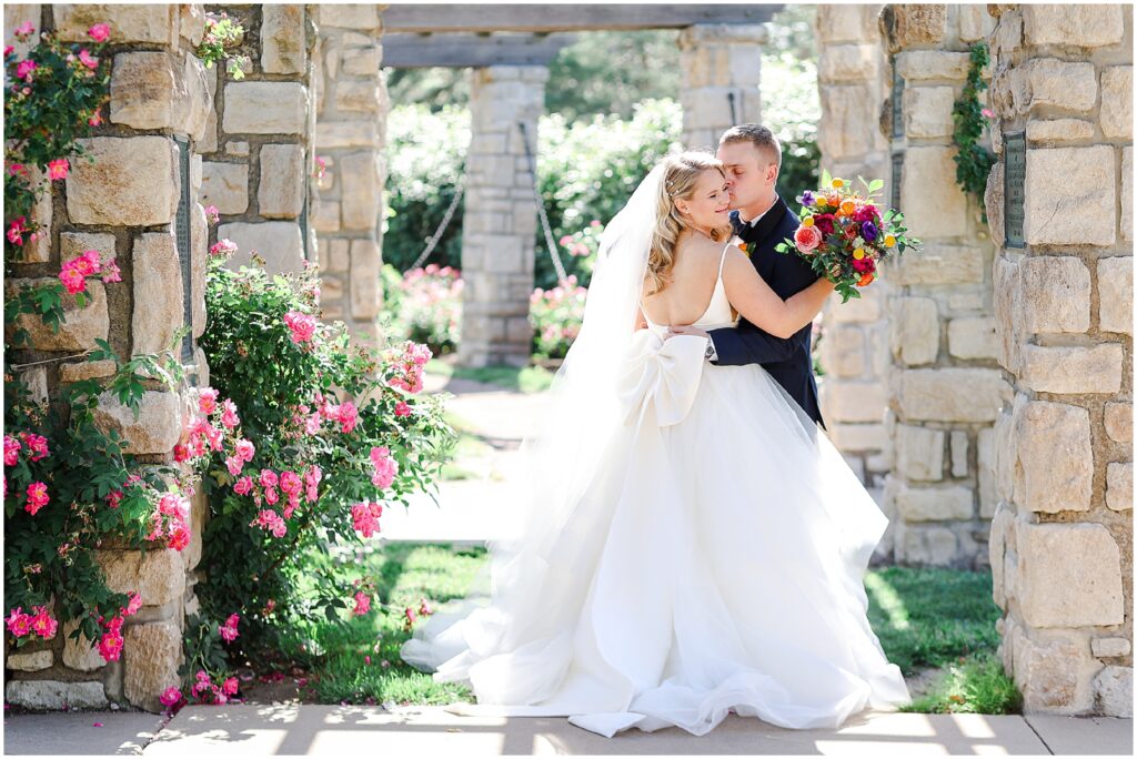 loose park rose garden wedding photos 