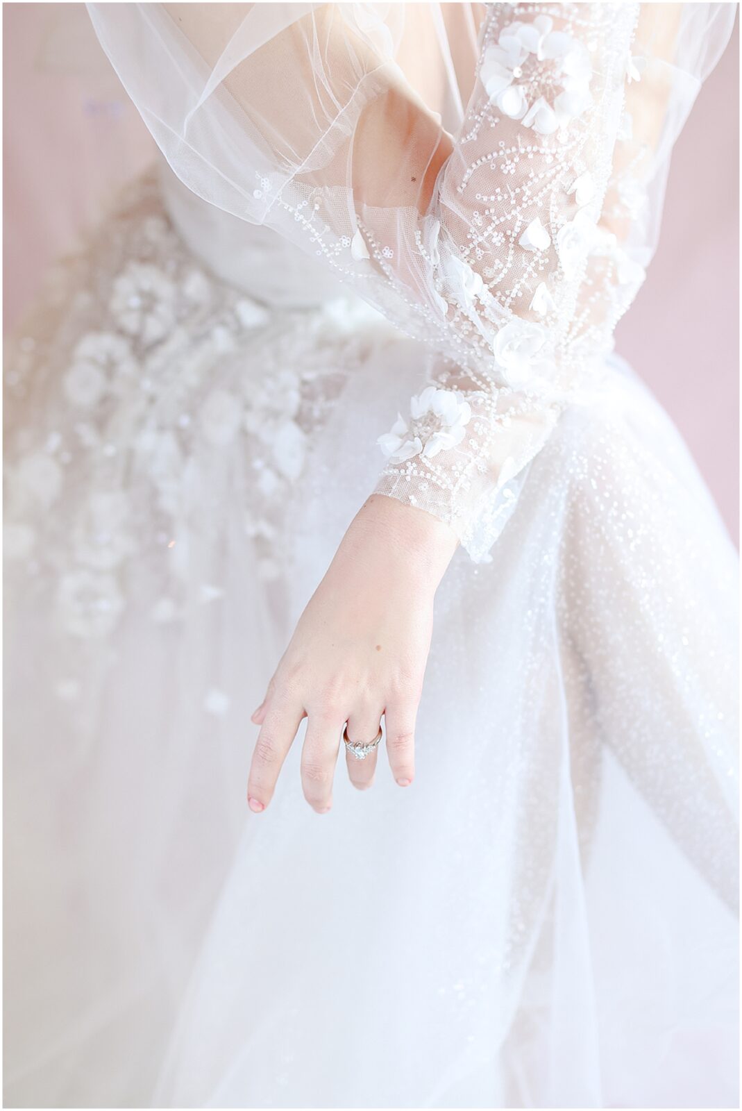 Kansas City Luxury Editorial Wedding Photography | Mariam Saifan Photography | KC Wedding Venue Skyline & Co | Hair & Makeup by White Carpet Bride | Dress by the One Bridal | Luxury Wedding Shoes by Bella Belle Shoes | Beautiful Luxury Wedding Editorial Photos