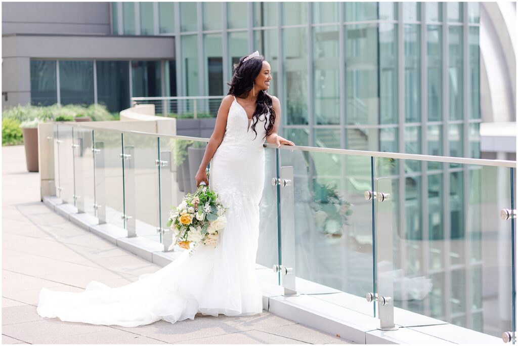 Kansas City Elopement Photographer | Mariam Saifan Photography | Bride & Groom Portraits & Poses | Photography Education 