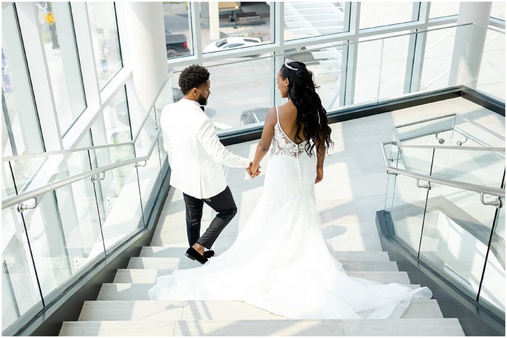 Kansas City Elopement Photographer | Mariam Saifan Photography | Bride & Groom Portraits & Poses | Photography Education 