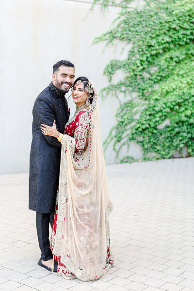 Indian & Pakistani Wedding Photography by Mariam Saifan Photography based in Kansas City - Sangeet - Mehndi - Mandap - Indian Wedding Outfit & Makeup - Sikh Wedding Ceremony - Kansas Wedding Photographer