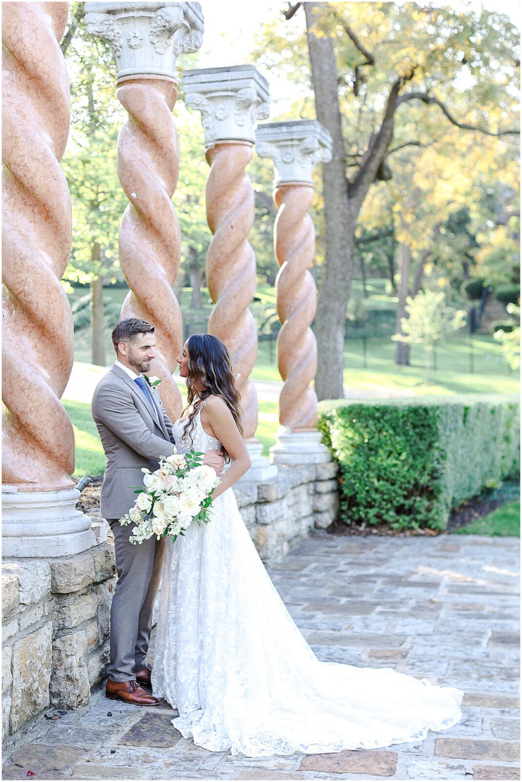 the verona columns of kansas city - mariam saifan photography 