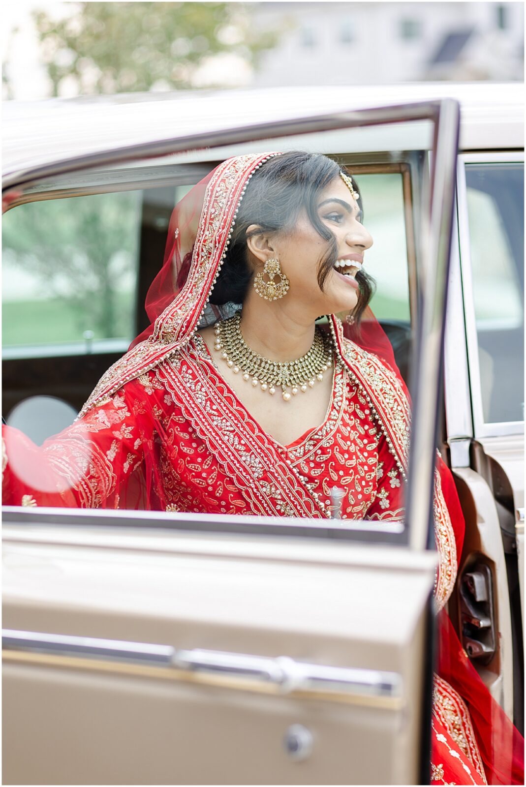 laughing bride wedding kansas city 