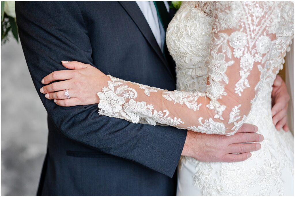 lace wedding dress 