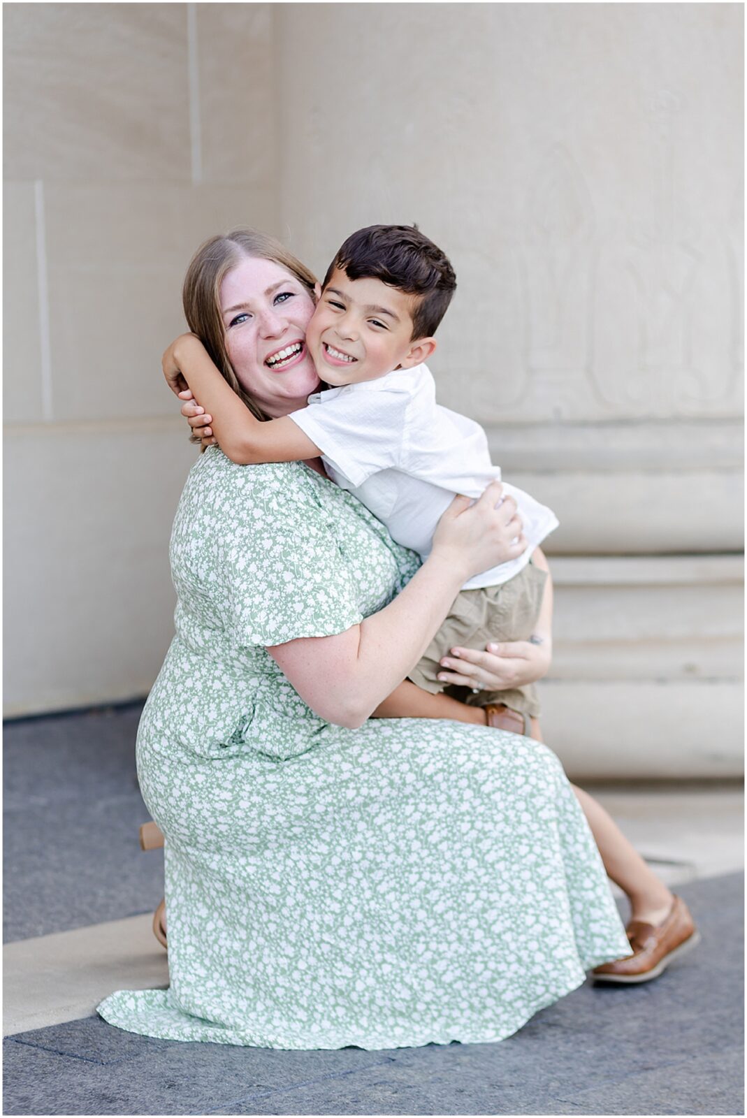 Kansas City Family Portrait Poses & Outfits Inspiration - multi generational family portraits - Overland Park based photographer - summer family photos outdoor - mom and son 