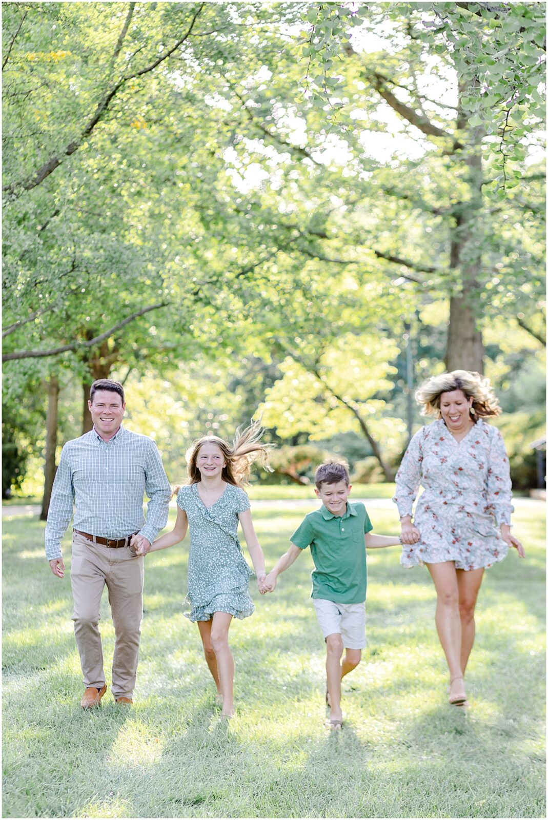 walking fun family photos - colorful - kansas city 