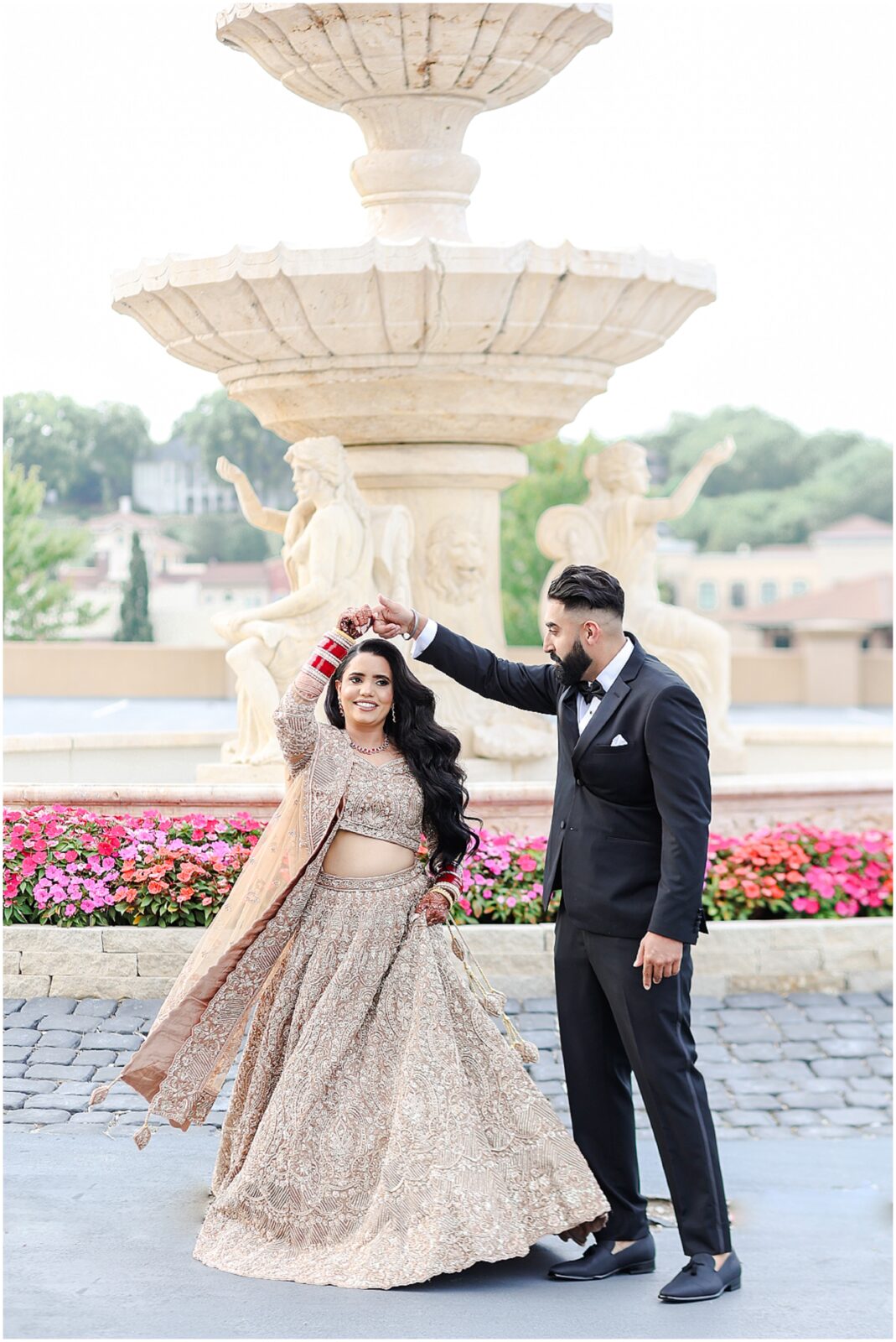 Sikh Indian Punjabi South Asian Wedding Photography - Wedding Outfit - Indian wedding Outfit - Indian Wedding Photographer - Kansas City & STL & California Wedding Photographer - Mariam Saifan Photography