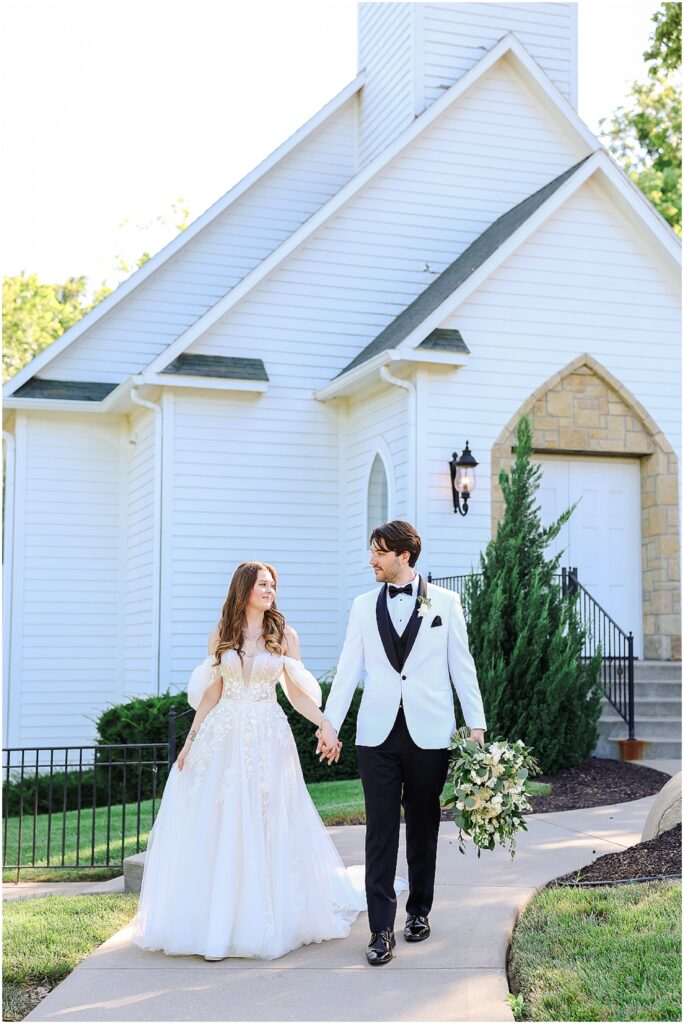 Hawthorne House Wedding - Timeless Joyful Colorful Summer Wedding - Kansas City Wedding Photographer
