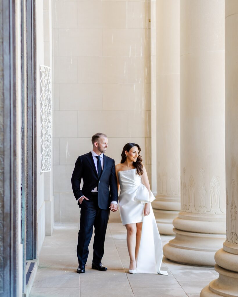 Kansas City Best Wedding Photographer - Wedding Portrait Photos & Videos - Nelson Atkins Museum Wedding - Classic Timeless Wedding Photographer with Editorial Black & White Touch - Scottsdale & Phoenix Wedding Photographer - Silicone Valley Wedding Photographer