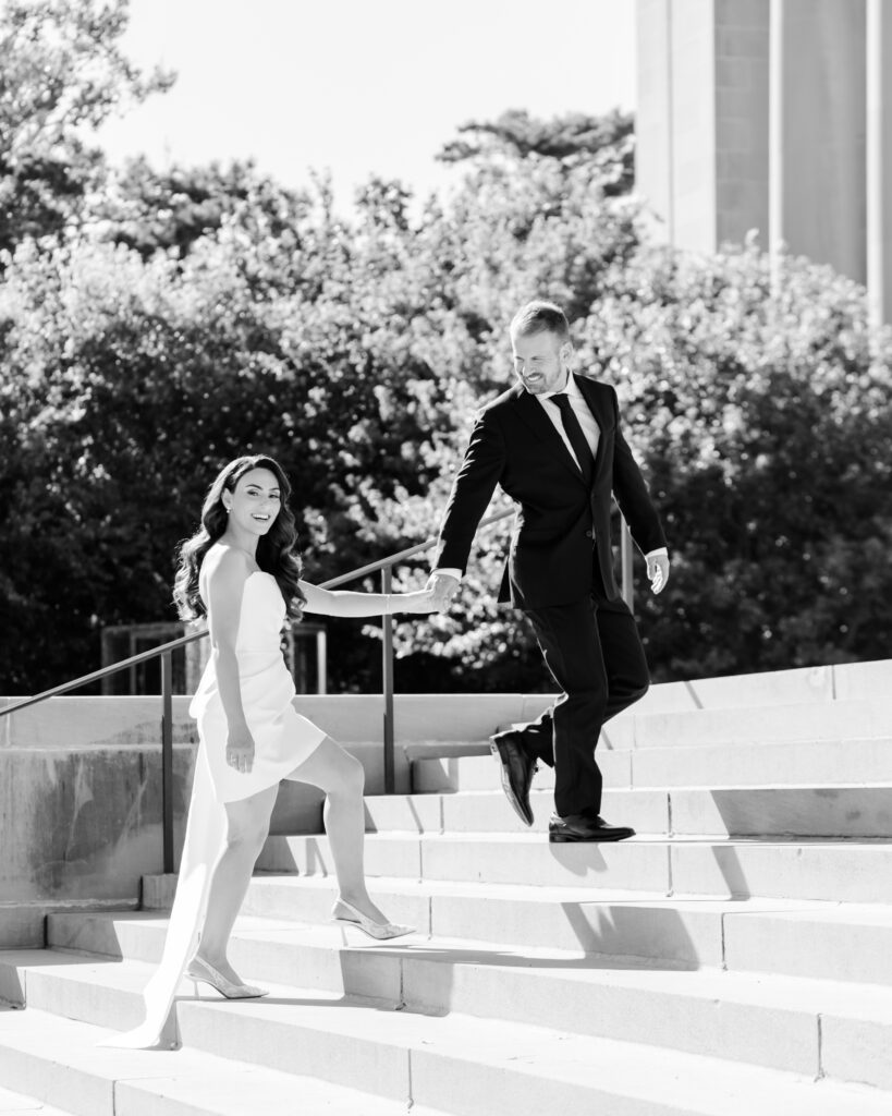 Kansas City Best Wedding Photographer - Wedding Portrait Photos & Videos - Nelson Atkins Museum Wedding - Classic Timeless Wedding Photographer with Editorial Black & White Touch - Scottsdale & Phoenix Wedding Photographer - Silicone Valley Wedding Photographer